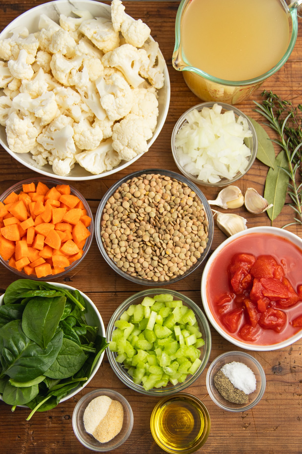 This is a picture of all the ingredients needed to make this soup recipe.