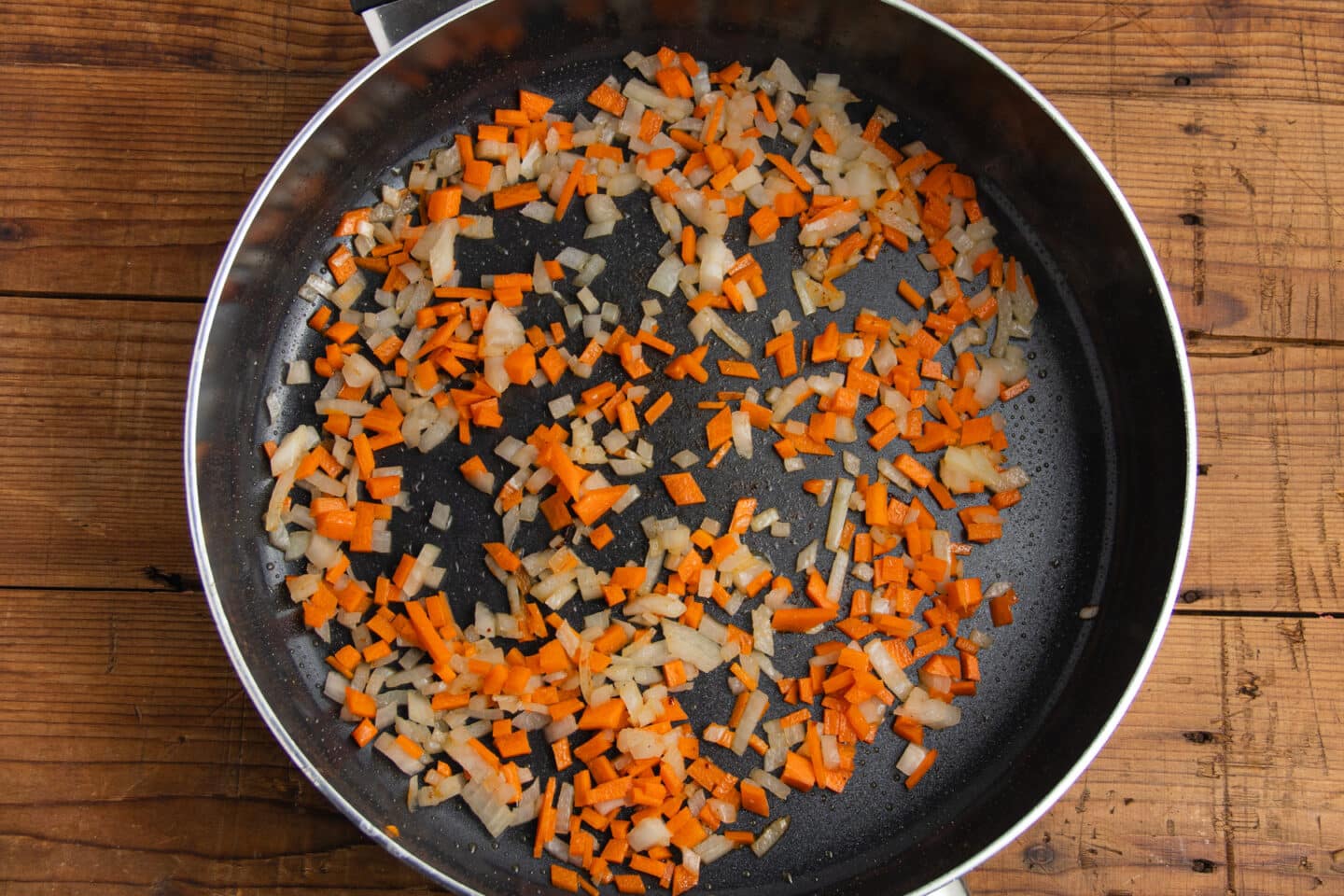 This is a picture of the veggies cooking in a skillet.