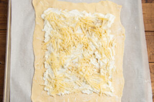 This is a picture of the dough with the goat cheese and gruyere.