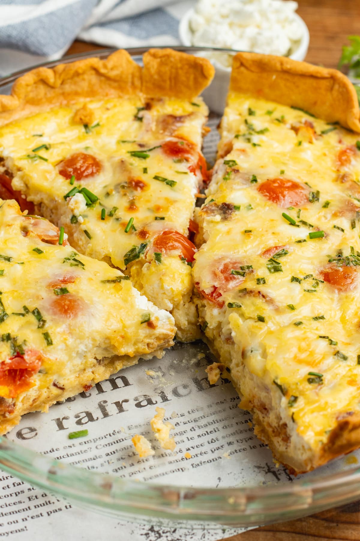 This is a picture of the quiche with a slice taken.