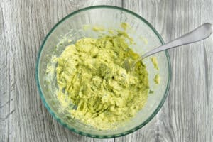 This is a picture of the ingredients in a bowl after being smashed.
